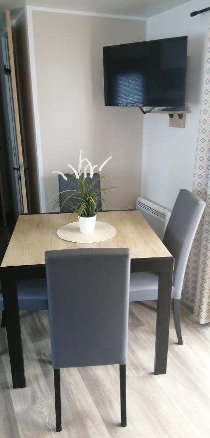 Mobil Home Moderne Neuf Et Ultra Equipe De 6 A 8 Couchages Canet-en-Roussillon Bagian luar foto